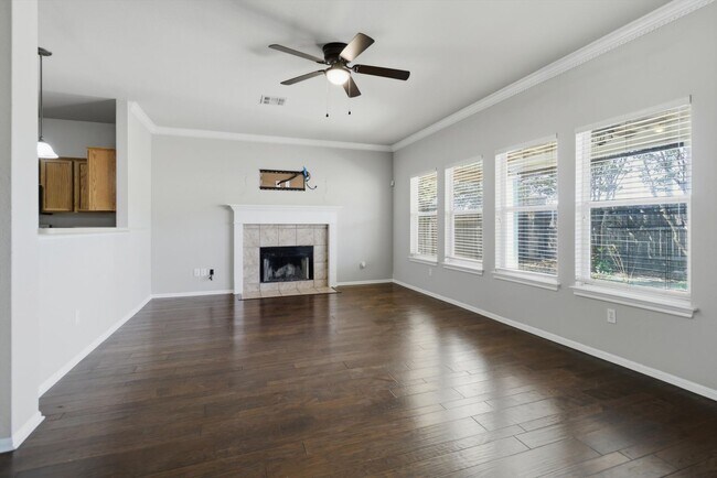 Building Photo - Move-In Ready Gem on Goldcrest Run Near Shopping & Dining