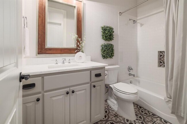 Building Photo - 308 Aldea Cove