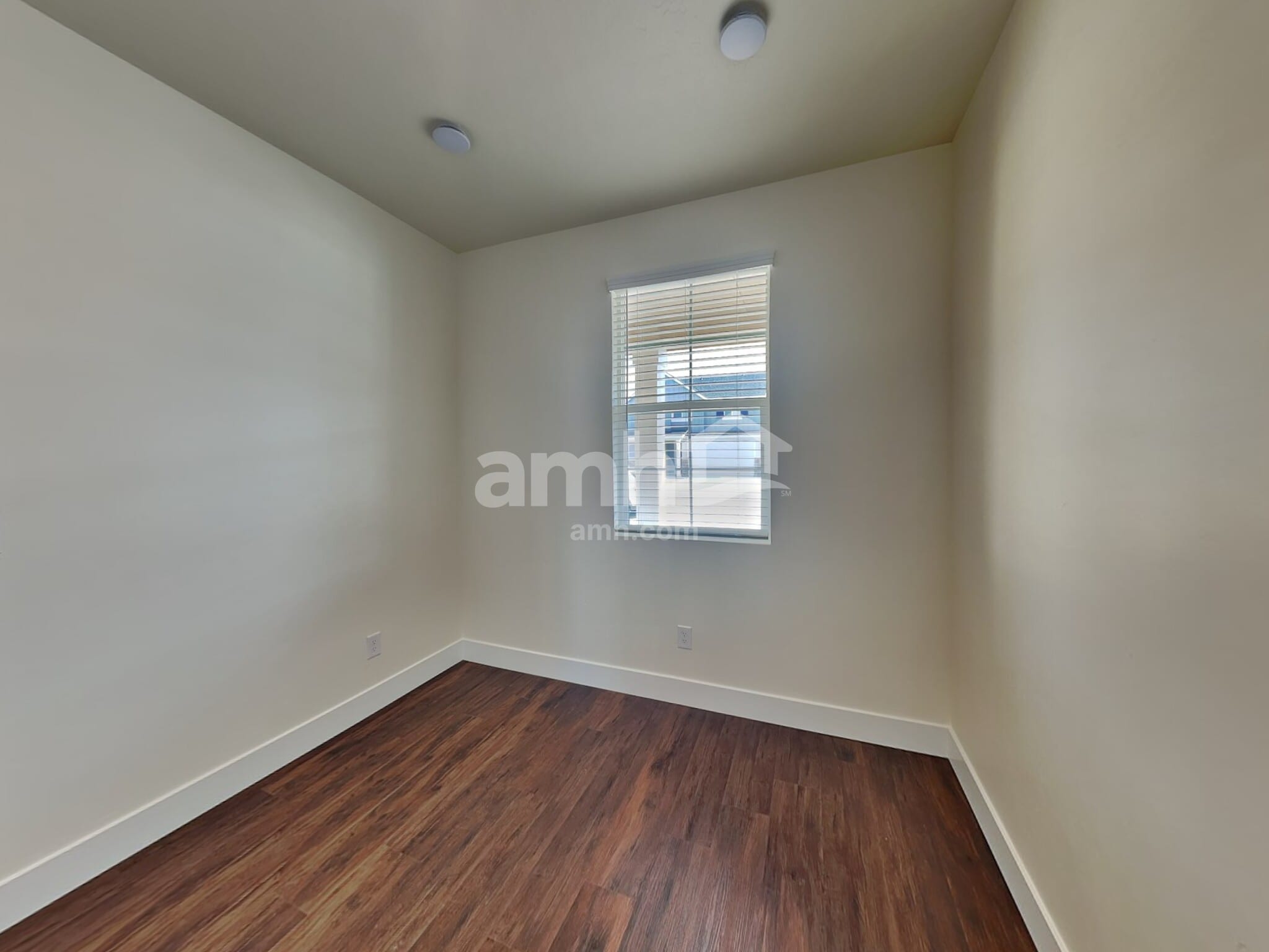 Building Photo - 1408 E Ludlow St