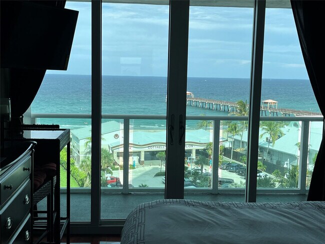 Building Photo - 333 NE 21st Ave