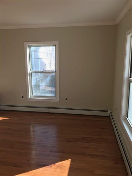 Building Photo - 25 4th St