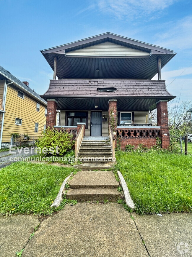 Building Photo - 12013 Parkhill Ave