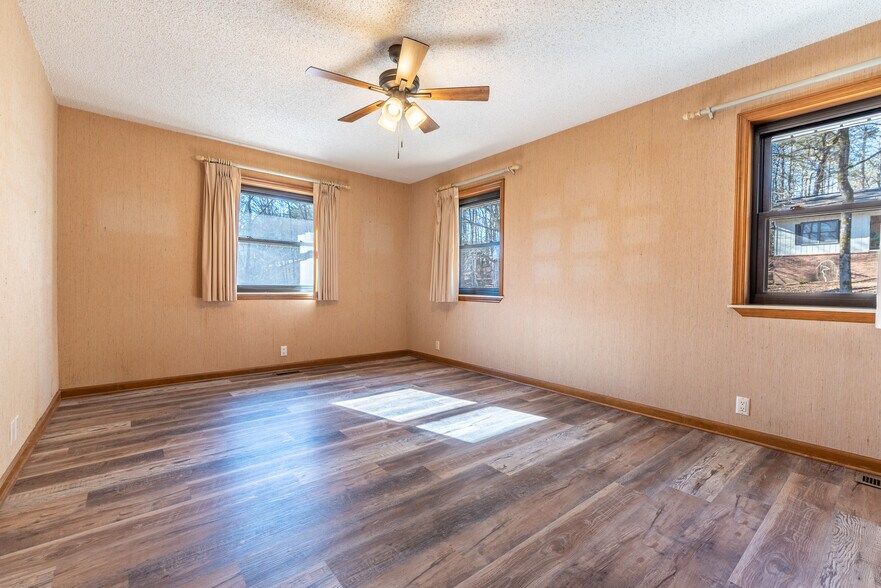 Building Photo - 50 Malaga Way