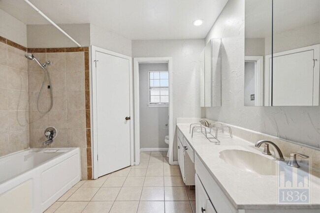 Building Photo - 401 Oakridge Pass