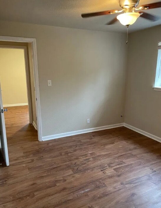 Building Photo - "Charming 3-Bedroom Retreat with Fireplace in Prime Jonesboro Location!"