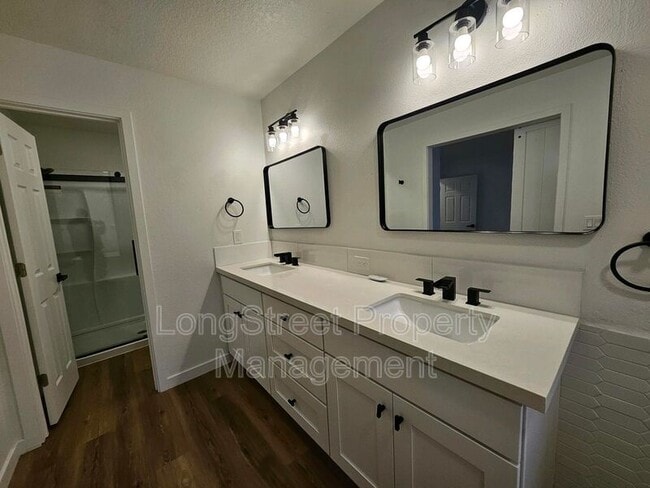 Building Photo - 11987 SW Horizon Blvd