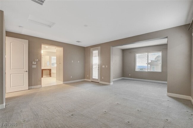Building Photo - 12217 Nasino Ave