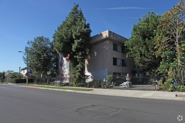 Building Photo - Carlota Park Apts