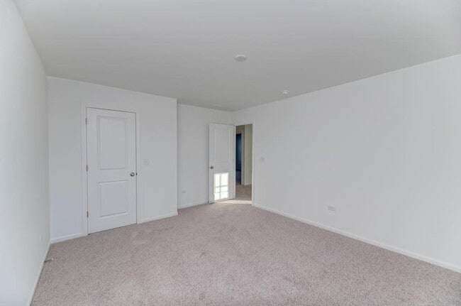 Building Photo - 454 Bower Ln