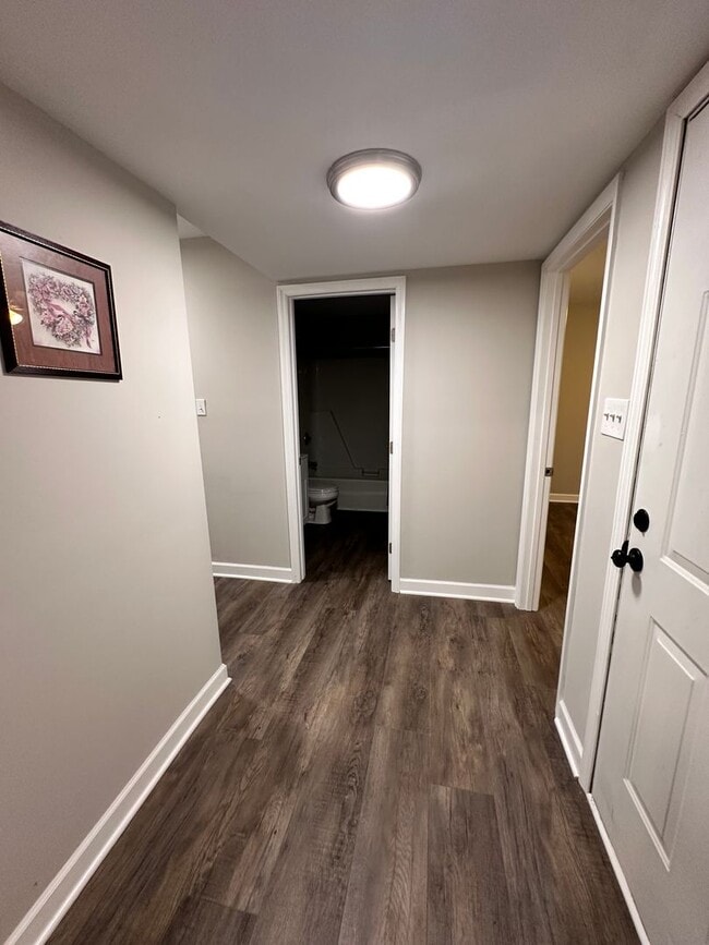 Building Photo - Exclusively Offered By Muse Realty Rentals...