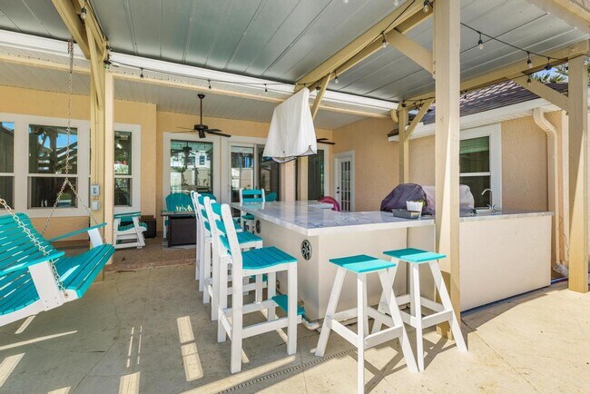 Building Photo - 200 Islamarada Ct