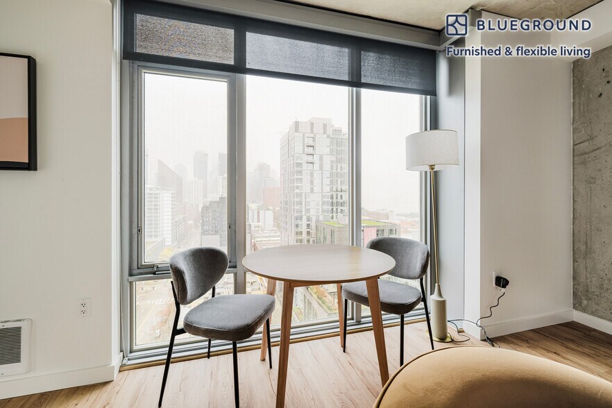 Building Photo - 225 Cedar St