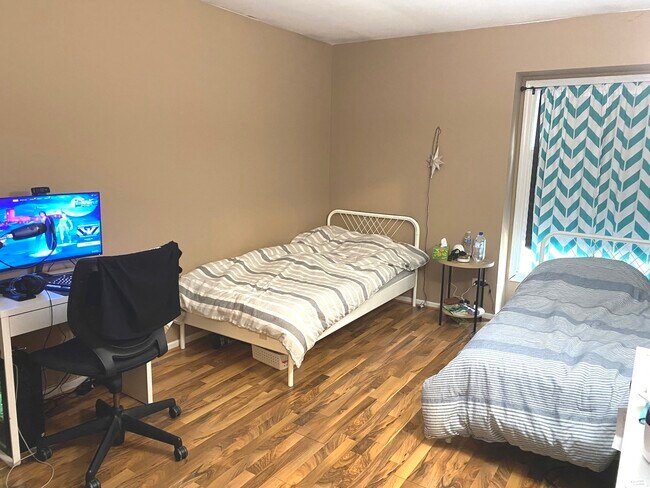 Building Photo - 322 Inverrary Ln