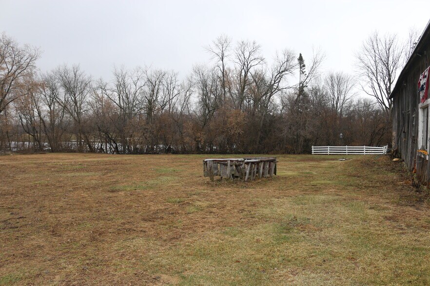 Building Photo - 4823 County Road R