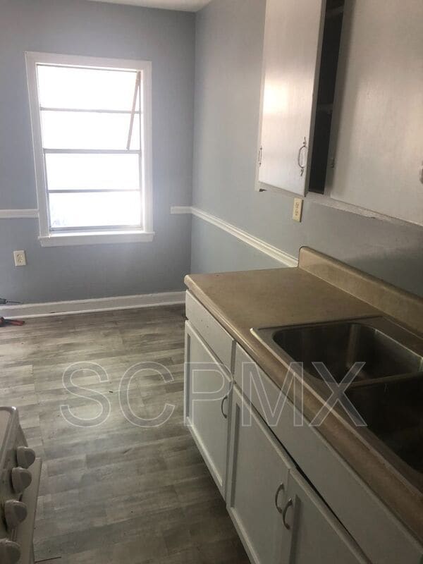 Building Photo - 3444 Navajo St