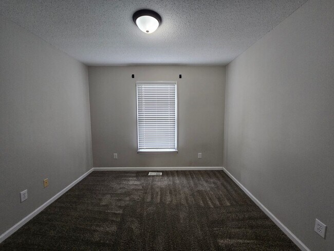 Building Photo - 6338 Rhemish Dr