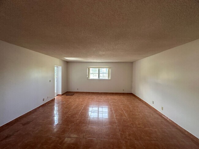 Building Photo - 2 Bedroom Condo in Lauderhill - Castle Apartments - Building 16 55+