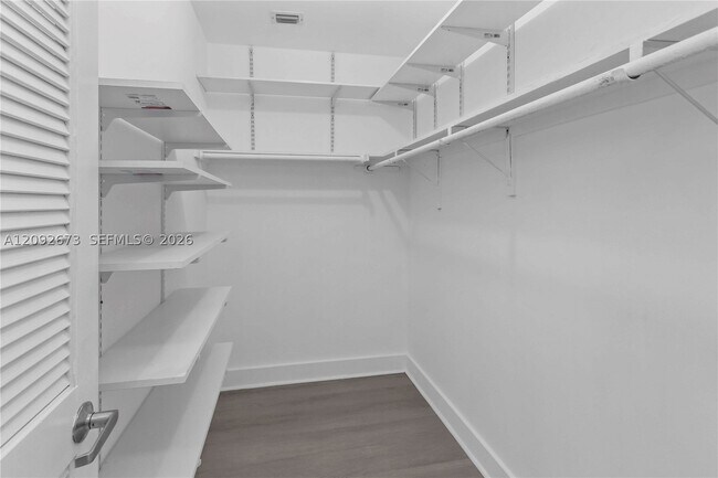 Building Photo - 3625 SW 37th Ave