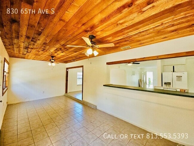 Building Photo - 830 65th Ave S