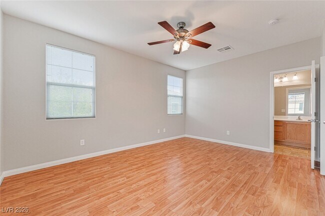 Building Photo - 7322 Fools Gold St