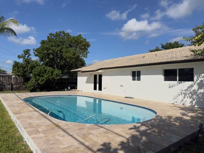 Building Photo - 2030 Bonnie St