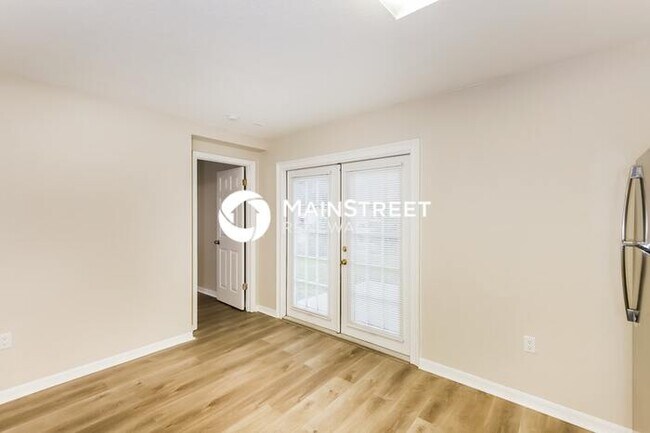 Building Photo - 3 Bedroom Pet-Friendly Home in Seffner, FL with Main Street Renewal