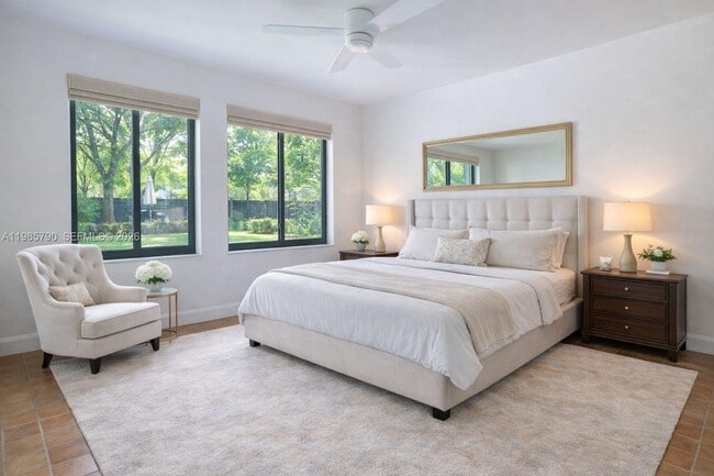 Building Photo - 375 De Soto Dr