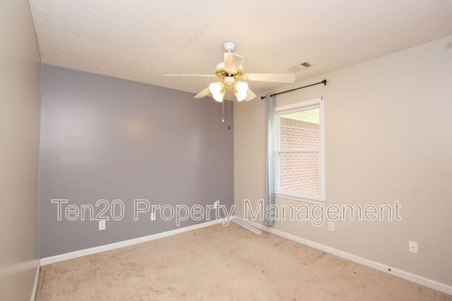 Building Photo - 4015 Shade Valley Dr