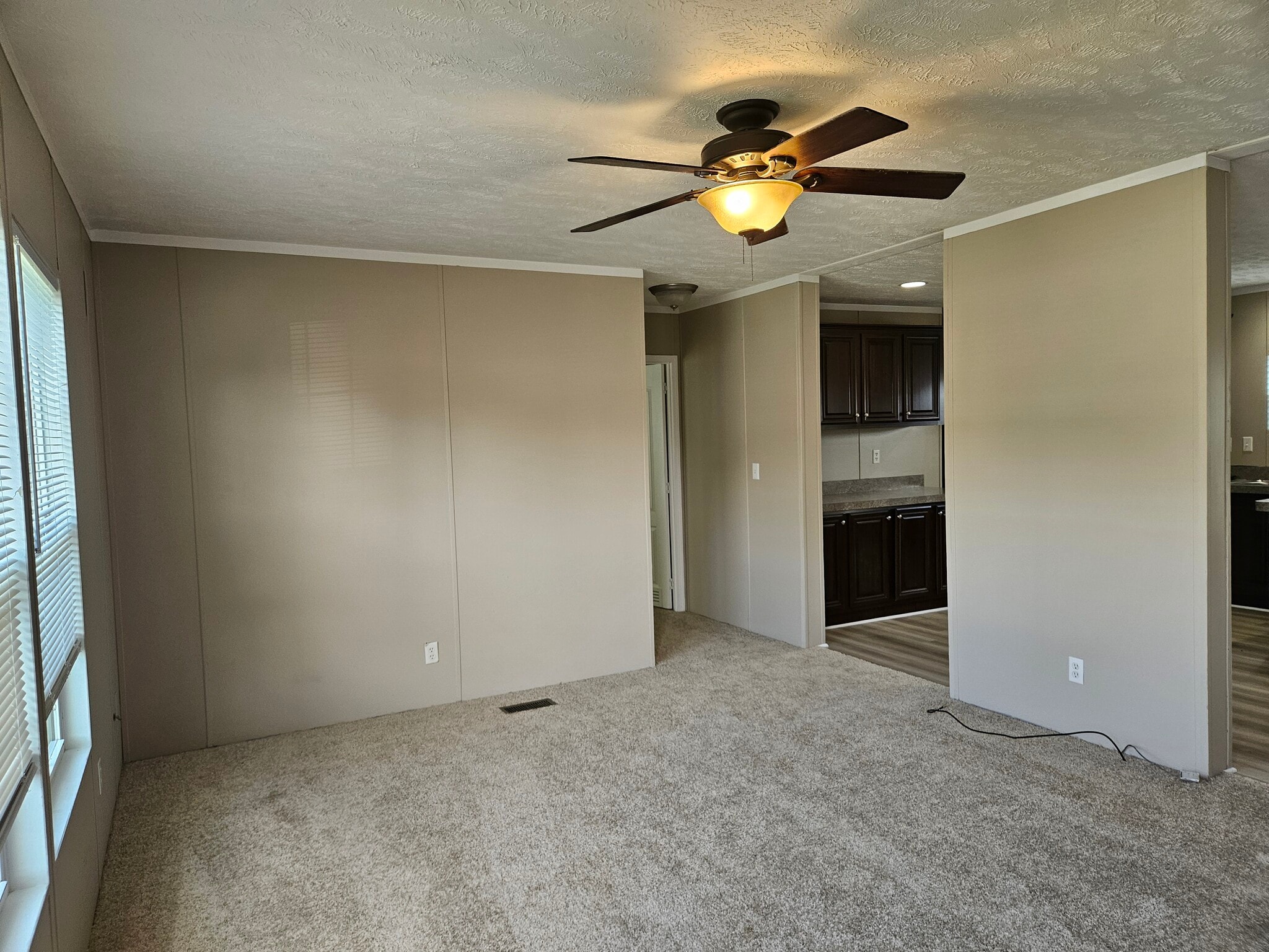Building Photo - 60 Lynnwood Cir