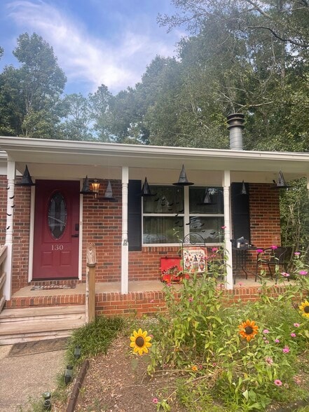 Building Photo - 130 Oliver Cir