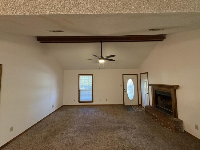 Building Photo - 1508 Beachview Dr