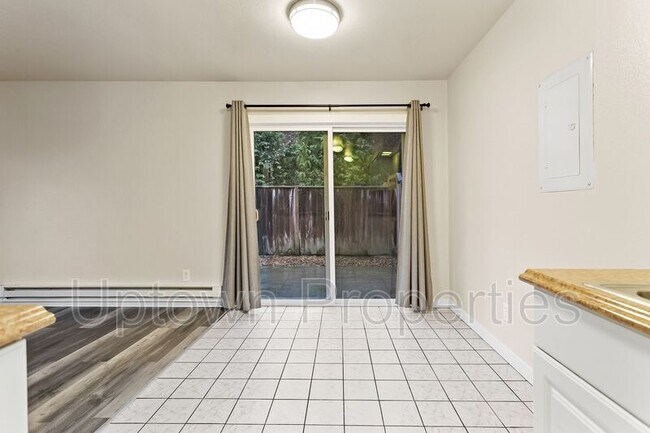 Building Photo - 17354 SW Merlo Rd