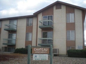 Building Photo - N 21st St 1300 - Chateau