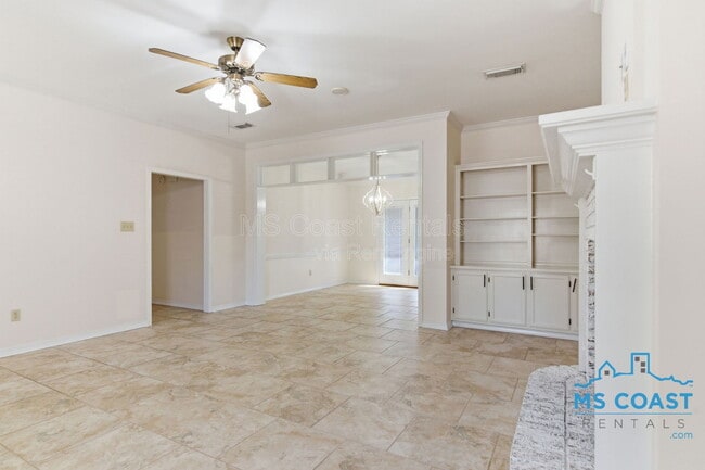 Building Photo - 880 Oio Pl