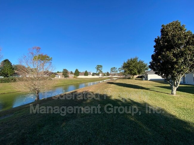 Building Photo - 2615 Creek Ridge Dr