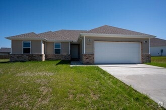 Building Photo - BRAND NEW 4 BEDROOM HOME - BOLIVAR MO