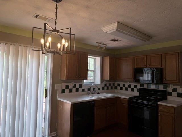 Building Photo - 529 Summerbrooke Ct
