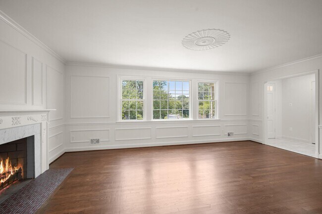 Building Photo - 7109 Radnor Rd