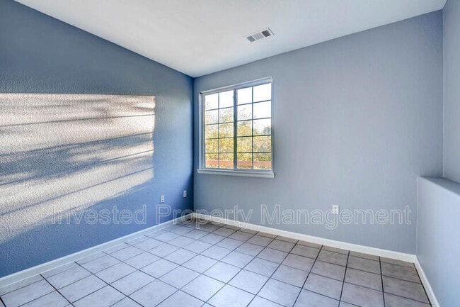 Building Photo - 10487 W Hampden Ave