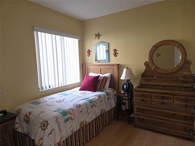 Building Photo - 1515 Pinellas Bayway S