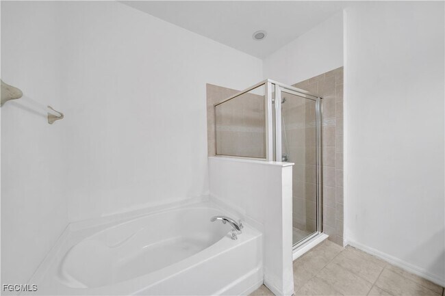 Building Photo - 8125 Silver Birch Way