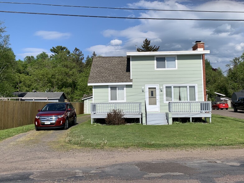 Front of house - 807 Bayshore Dr
