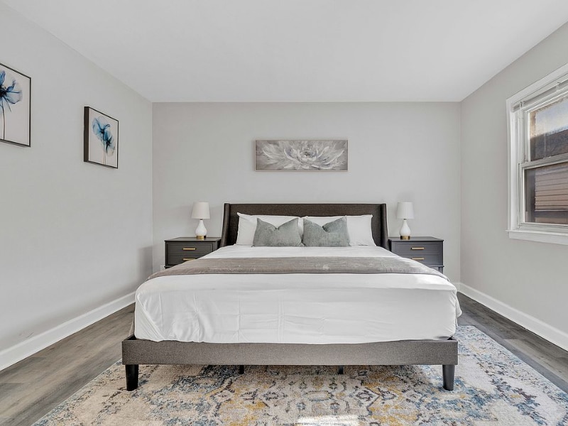 Building Photo - 7 Division St