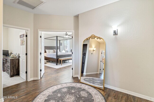 Building Photo - 6943 W Tether Trail