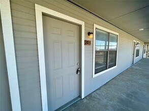 Building Photo - 2526 W Prairie St