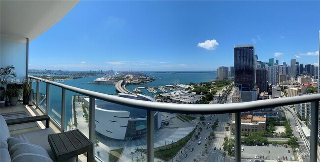 Building Photo - 888 Biscayne Blvd