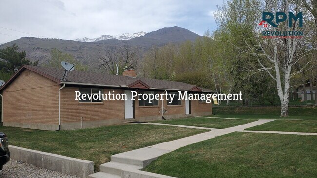 Building Photo - 2 Bedroom Duplex in Lindon
