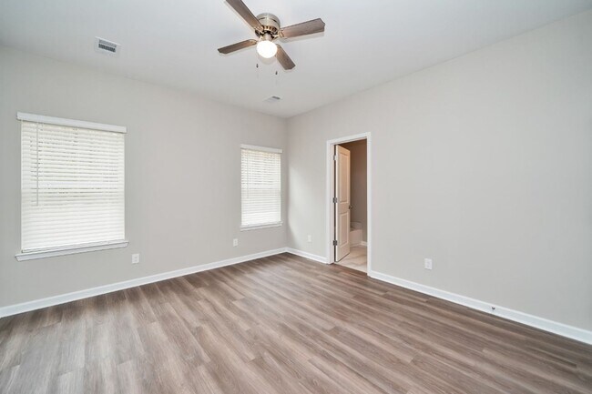 Building Photo - 4347 Alderic St