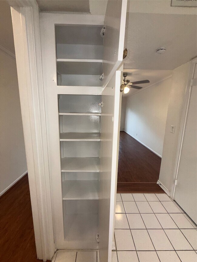 Building Photo - 2039 Winrock Blvd