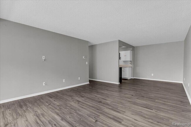 Building Photo - 411 S Old Woodward Ave